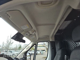 2025 Ram ProMaster 2500 Cargo Van Tradesman w/Passenger Seat Low Roof 136.0" WB - miniatura 17
