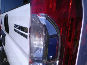 2025 Ram ProMaster 2500 Cargo Van Tradesman w/Passenger Seat Low Roof 136.0" WB - miniatura 21