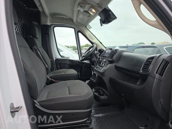 2025 Ram ProMaster 2500 Cargo Van Tradesman w/Passenger Seat Low Roof 136.0" WB - miniatura 8