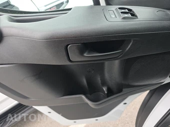 2025 Ram ProMaster 2500 Cargo Van Tradesman w/Passenger Seat Low Roof 136.0" WB - miniatura 9