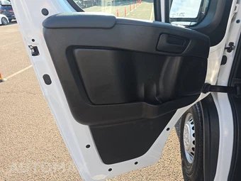 2025 Ram ProMaster 2500 Cargo Van Tradesman w/Passenger Seat Low Roof 136.0" WB - miniatura 9