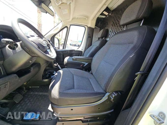 2025 Ram ProMaster 2500 Cargo Van Tradesman w/Passenger Seat Low Roof 136.0" WB - miniatura 3