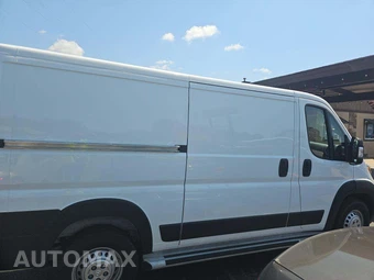 2025 Ram ProMaster 2500 Cargo Van Tradesman w/Passenger Seat Low Roof 136.0" WB - miniatura 4
