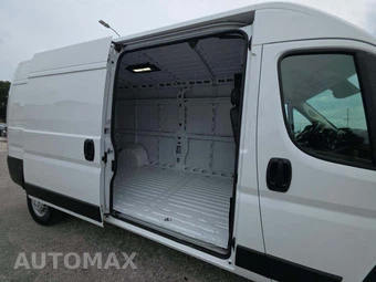 2025 Ram ProMaster 3500 Cargo Van Tradesman w/Passenger Seat High Roof 159.0" WB - miniatura 15