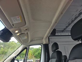 2025 Ram ProMaster 3500 Cargo Van Tradesman w/Passenger Seat High Roof 159.0" WB - miniatura 17