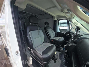 2025 Ram ProMaster 3500 Cargo Van Tradesman w/Passenger Seat High Roof 159.0" WB - miniatura 18