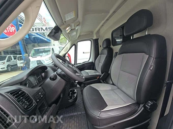 2025 Ram ProMaster 3500 Cargo Van Tradesman w/Passenger Seat High Roof 159.0" WB - miniatura 6