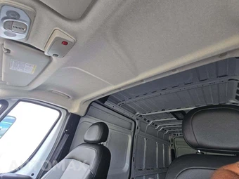 2025 Ram ProMaster 3500 Cargo Van Tradesman w/Passenger Seat High Roof 159.0" WB - miniatura 11
