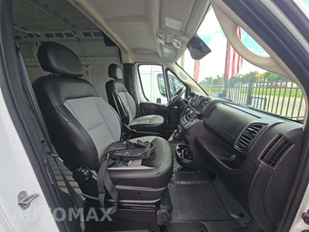2025 Ram ProMaster 3500 Cargo Van Tradesman w/Passenger Seat High Roof 159.0" WB - miniatura 17