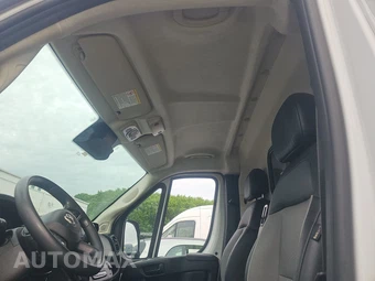 2025 Ram ProMaster 3500 Cargo Van Tradesman w/Passenger Seat High Roof 159.0" WB - miniatura 16