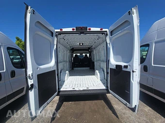 2025 Ram ProMaster 3500 Cargo Van Tradesman w/Passenger Seat High Roof 159.0" WB - miniatura 13