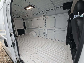 2025 Ram ProMaster 3500 Cargo Van Tradesman w/Passenger Seat High Roof 159.0" WB - miniatura 15