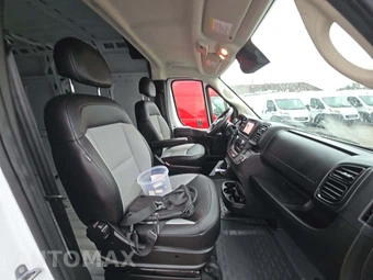 2025 Ram ProMaster 3500 Cargo Van Tradesman w/Passenger Seat High Roof 159.0" WB - miniatura 17