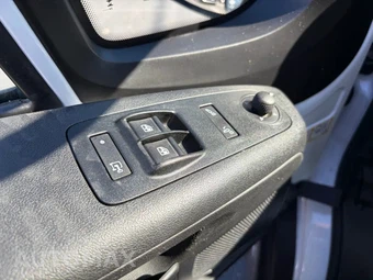2025 Ram ProMaster 3500 Cargo Van Tradesman w/Passenger Seat High Roof 159.0" WB - miniatura 18