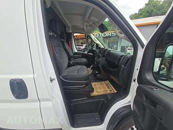 2025 Ram ProMaster 3500 Cargo Van Tradesman w/Passenger Seat High Roof 159.0" WB - miniatura 18
