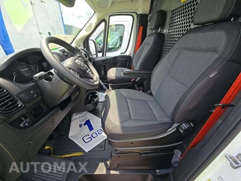 2025 Ram ProMaster 3500 Cargo Van Tradesman w/Passenger Seat High Roof 159.0" WB - miniatura 6