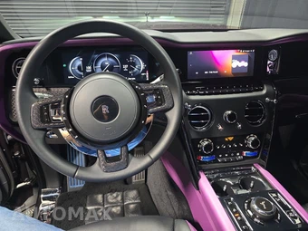 2025 Rolls-Royce Cullinan Black Badge – miniatura 11