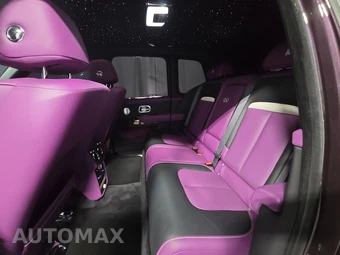 2025 Rolls-Royce Cullinan Black Badge – miniatura 13