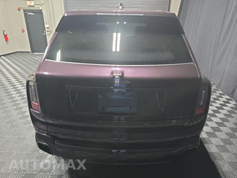2025 Rolls-Royce Cullinan Black Badge – miniatura 5