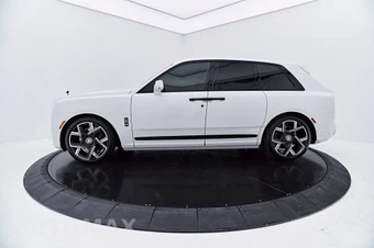 2025 Rolls-Royce Cullinan Black Badge - miniatura 11