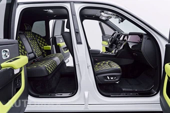 2025 Rolls-Royce Cullinan Black Badge - miniatura 30