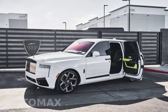2025 Rolls-Royce Cullinan Black Badge - miniatura 5