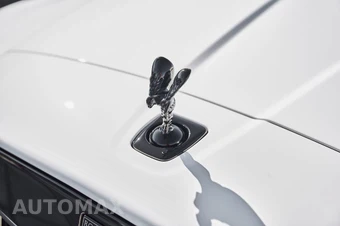 2025 Rolls-Royce Cullinan Black Badge - miniatura 8