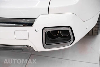 2025 Rolls-Royce Cullinan Black Badge - miniatura 17