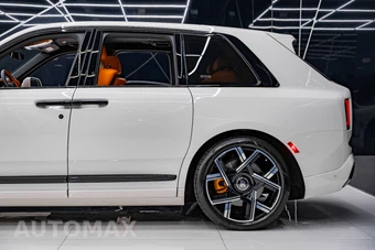 2025 Rolls-Royce Cullinan Black Badge - miniatura 53