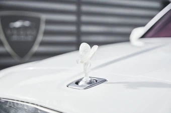 2025 Rolls-Royce Cullinan - miniatura 8