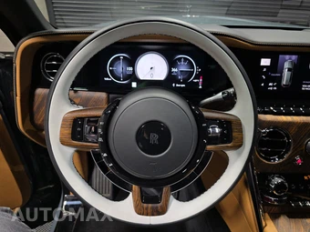 2025 Rolls-Royce Cullinan – miniatura 10