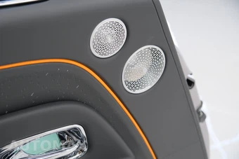 2025 Rolls-Royce Spectre Black Badge - miniatura 14