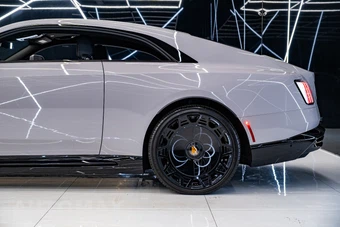 2025 Rolls-Royce Spectre Black Badge - miniatura 17