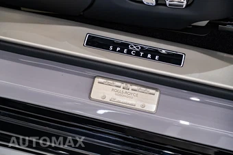 2025 Rolls-Royce Spectre Black Badge - miniatura 23