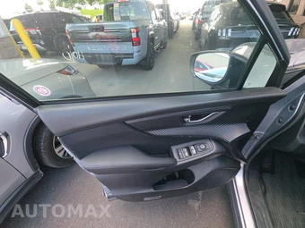 2025 Subaru Ascent Premium 7-Passenger - miniatura 9