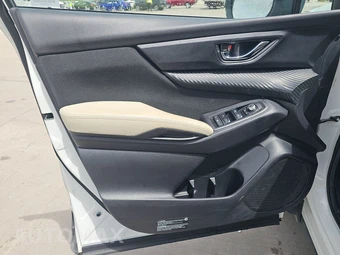 2025 Subaru Ascent Premium 7-Passenger - miniatura 9