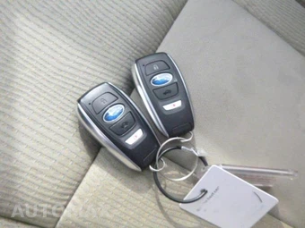 2025 Subaru Ascent Premium 7-Passenger - miniatura 16
