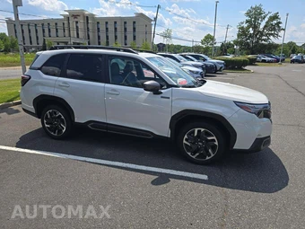 2025 Subaru Forester Hybrid Limited - miniatura 4