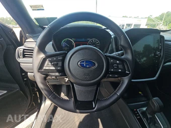 2025 Subaru Forester Hybrid Premium - miniatura 10