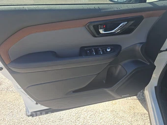 2025 Subaru Forester Hybrid Sport - miniatura 9