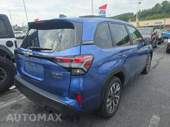 2025 Subaru Forester Hybrid Touring - miniatura 3