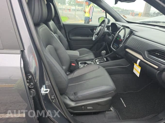 2025 Subaru Forester Limited - miniatura 14