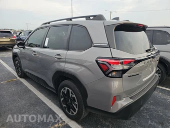 2025 Subaru Forester Premium - miniatura 6