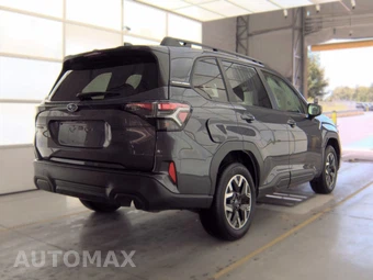 2025 Subaru Forester Premium - miniatura 4