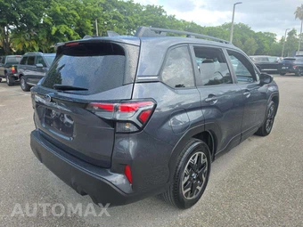 2025 Subaru Forester Premium - miniatura 2