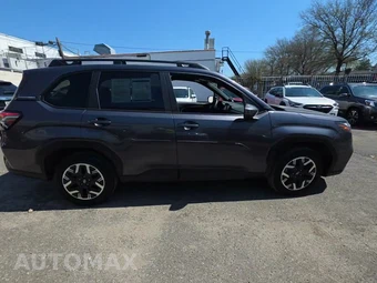 2025 Subaru Forester Premium - miniatura 5