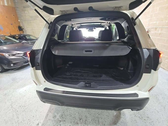 2025 Subaru Forester Premium - miniatura 14