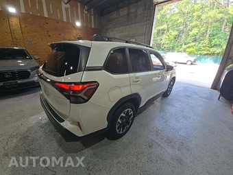 2025 Subaru Forester Premium - miniatura 3