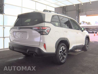 2025 Subaru Forester Premium - miniatura 4
