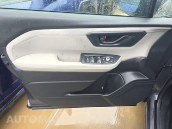 2025 Subaru Forester Premium - miniatura 9